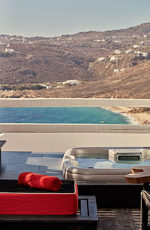 drz-myconian-avaton-temptation-jacuzi16042
