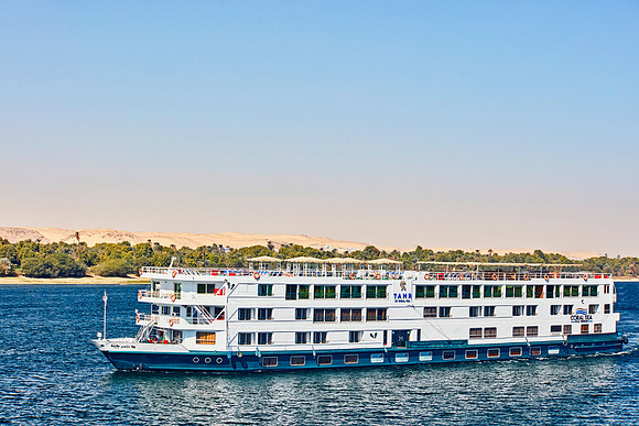 drz-coral sea cruises_Q1A3834